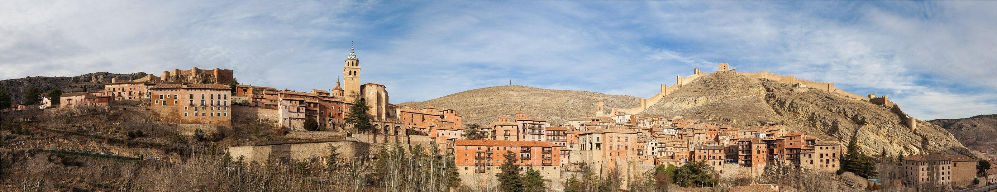 Panoramic view of Albarracín: the town, the cathedral and the walls on the hill